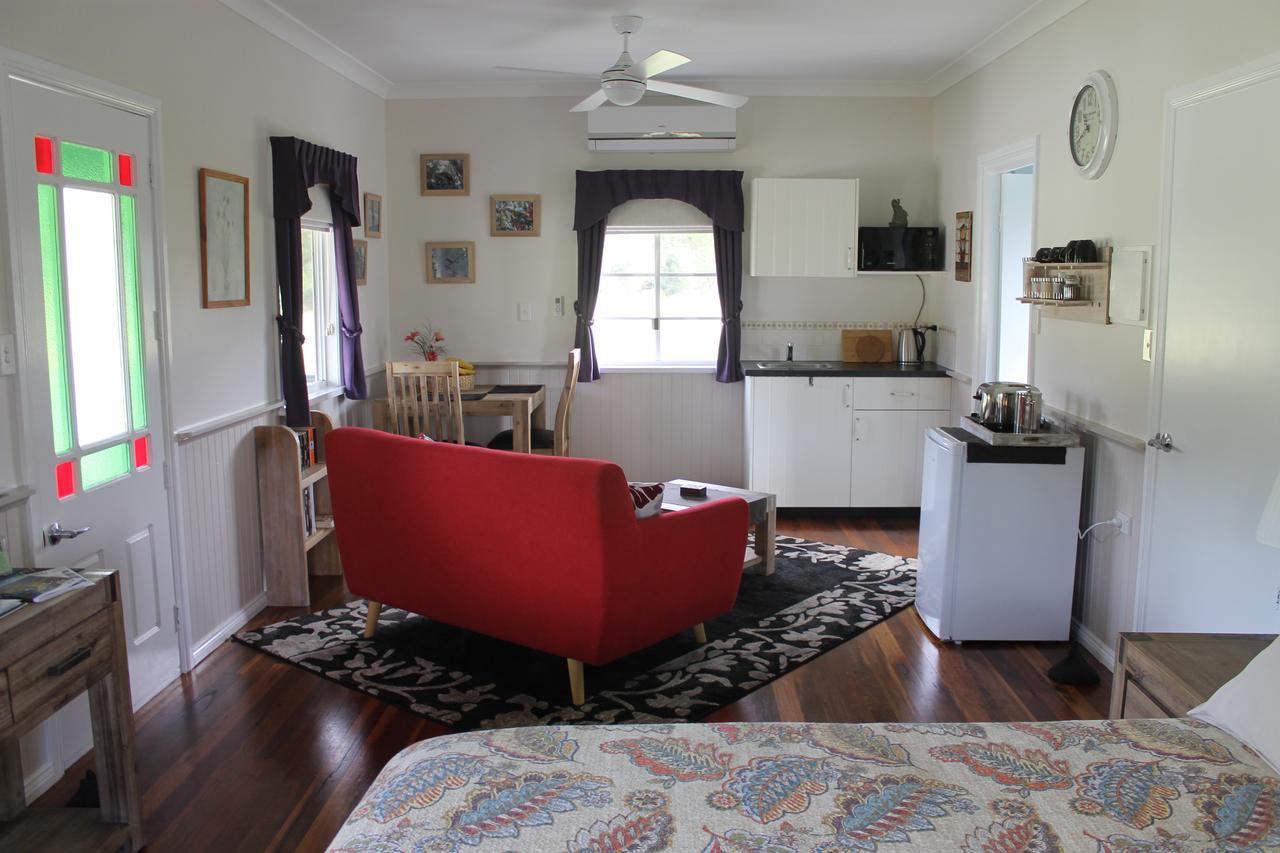 The Dollhouse Cottage Horseshoe Creek 外观 照片