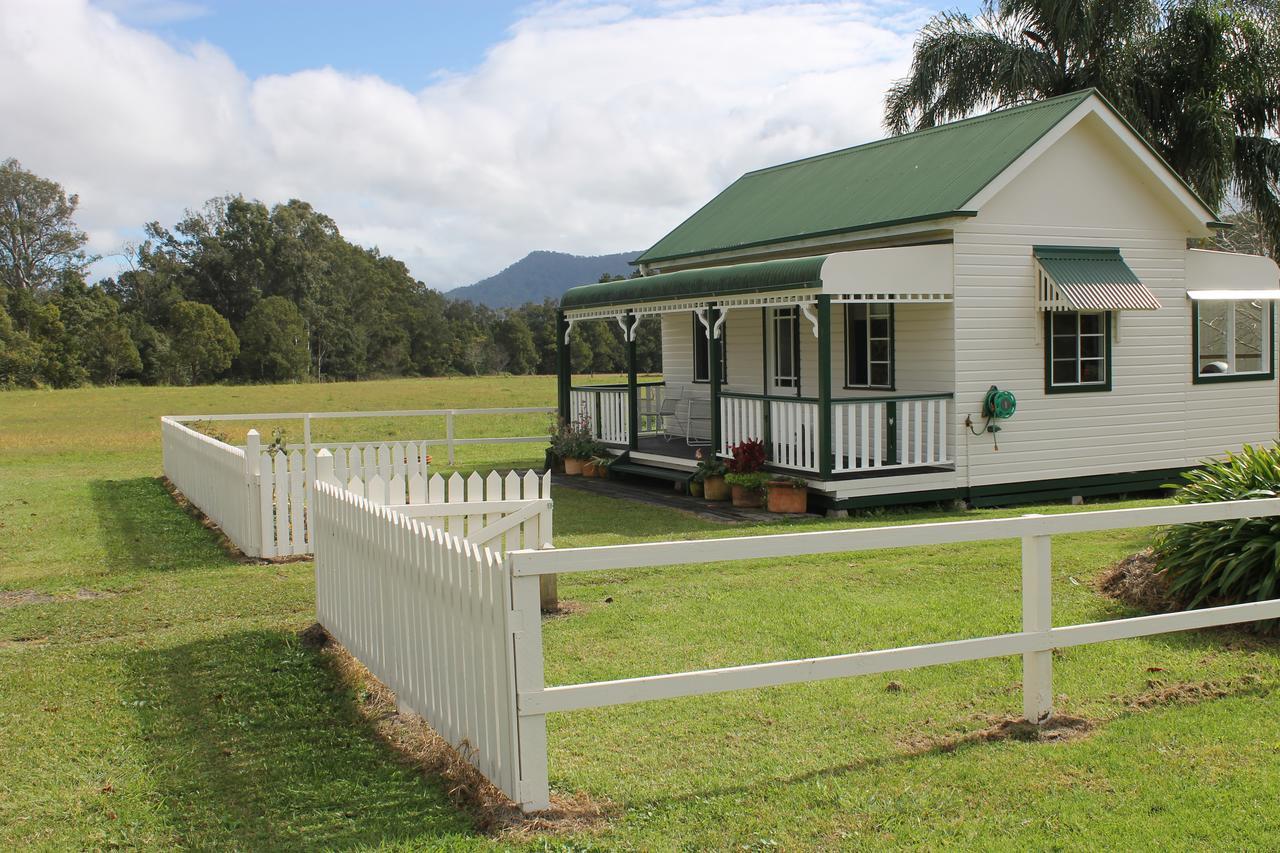 The Dollhouse Cottage Horseshoe Creek 外观 照片